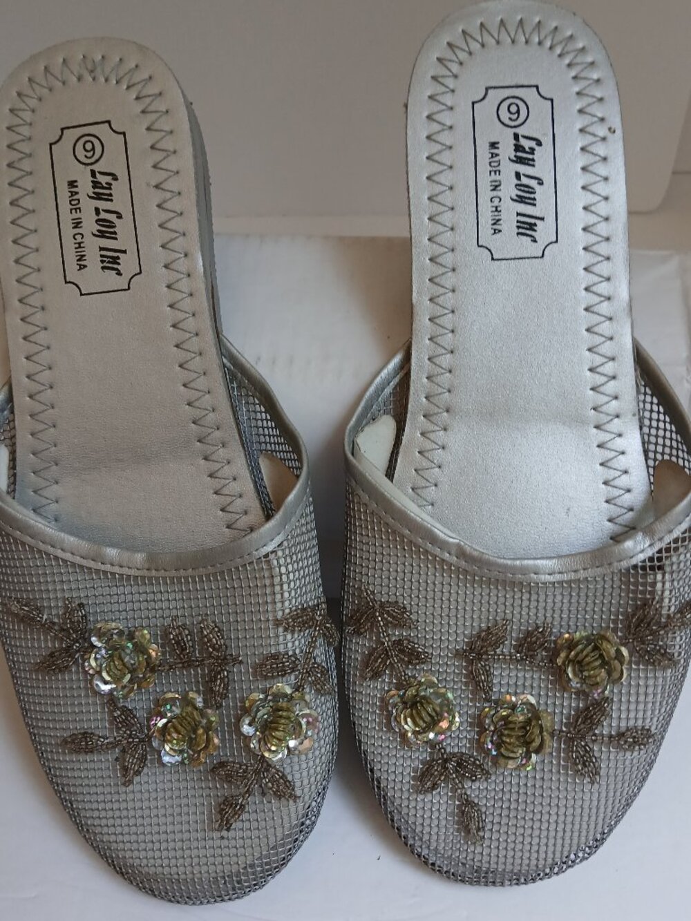 Vintage Y2K Authentic Chinese Silver Mesh Slippers Halograpic Silver Flowers S8.